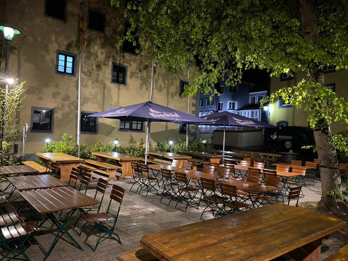 Hotel-Gasthof Zur Post Velburg Extérieur photo